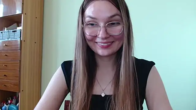 LooveELLYx live cam on StripChat