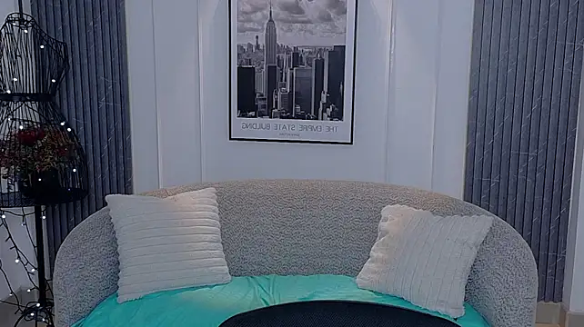 auravg live cam on StripChat