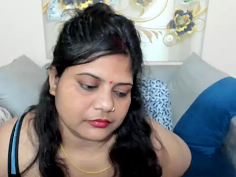 misssoniya3 live cam on StripChat