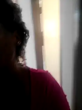 Queen_Diva45 live cam on StripChat
