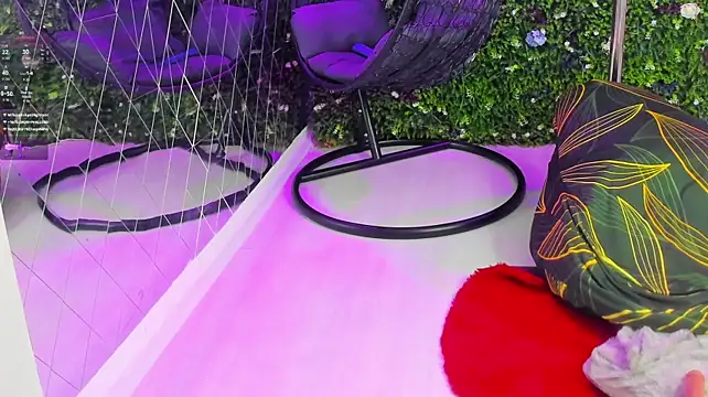 lauryncooper webcam