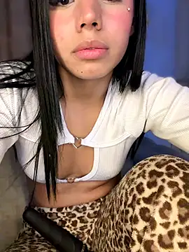 Laura-Khalifa