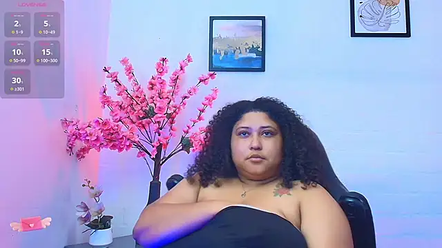 Ayliinn_ live cam on StripChat