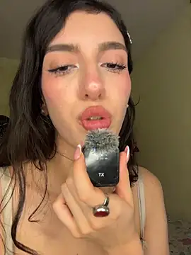 Emily-hottson