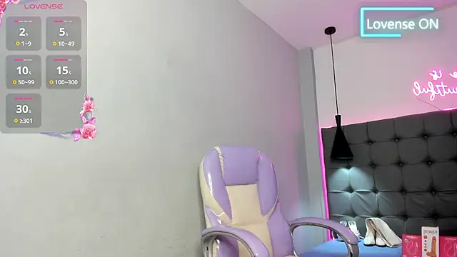 scarletcherry18