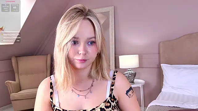 ElaraVance webcam