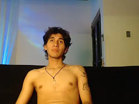 ElliotAzert webcam