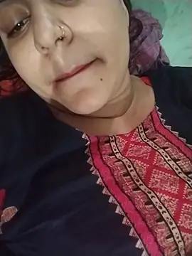 Fathema100 live cam on StripChat