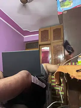 Dick_6inches_Delhi webcam