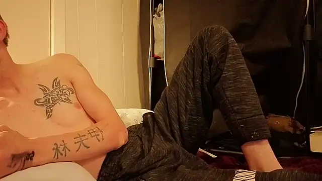Ilovepussy1911 webcam