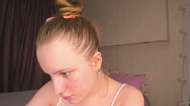 Candy_Cansew webcam