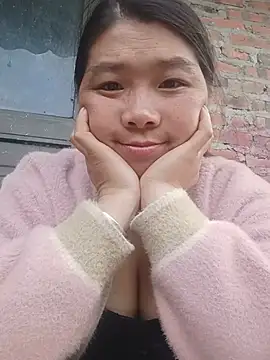 quynhkoolbae webcam