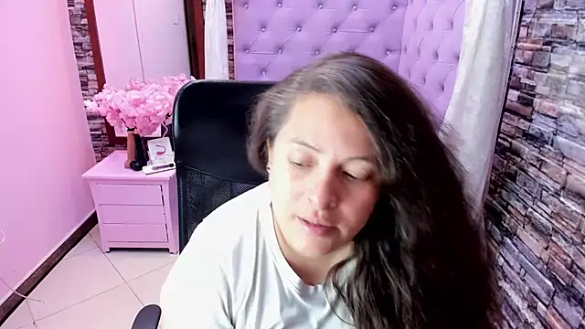 SaraThonson_ webcam