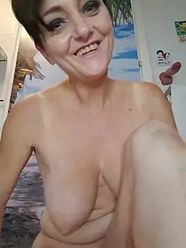 lucillabollente 🚨 live sex chat