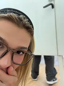 Nicoleevien webcam
