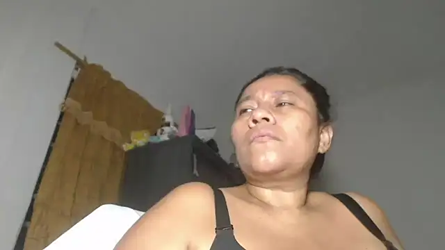 adrixxx38 webcam