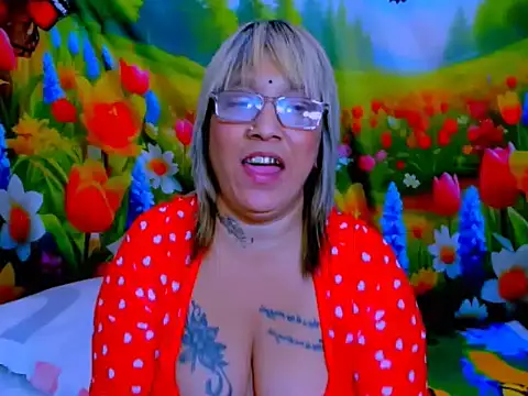 indianroxy webcam