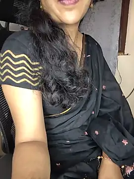 Cute-Smiely-Queen-Telugu live cam