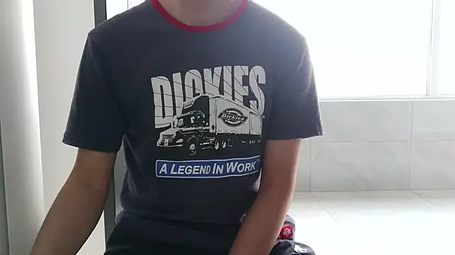 nole_china7 (Ask my age) - talk / fun / cum