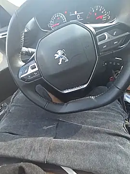 passivello98xxx (M young) - Naked in car