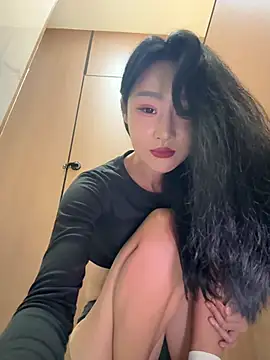 so-linger (F young) - 积攒水量，完成喷水，抖抖腿🦵喷水水squirt💦💦💦
