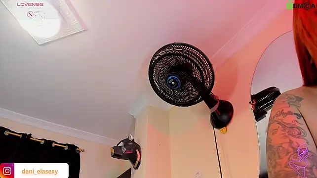 Danyhottits live