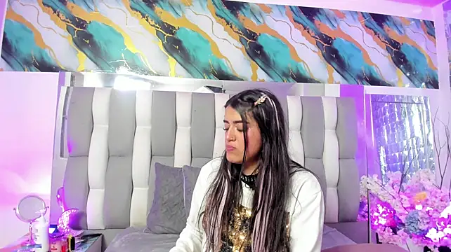IsaDiiaz live cam on StripChat