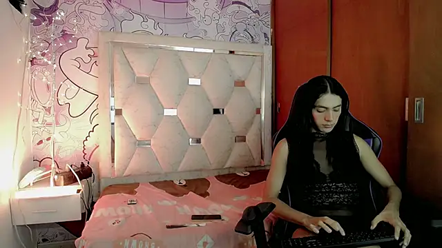 melady_moon live sex cam