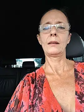 sacha_scorp (G mature) - 3 doigts dans la chatte + Lush
