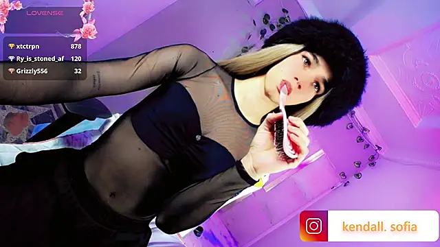 Sophiaa_doll_ webcam