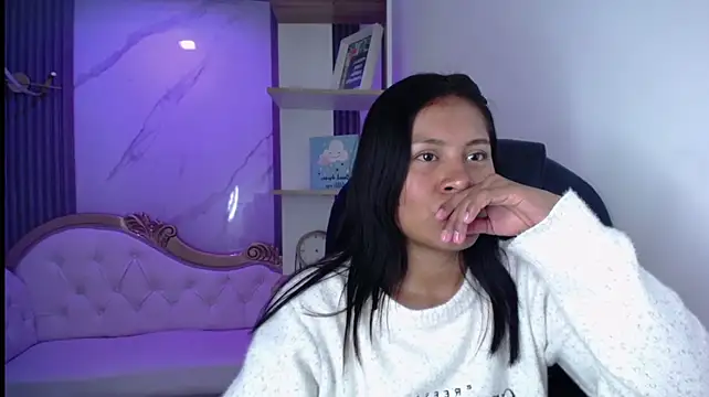 emiily_tk live cam preview