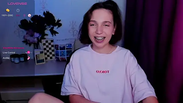 KindHazelHere_ webcam