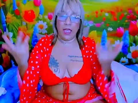 indianroxy webcam