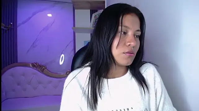 emiily_tk webcam