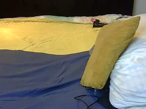 Queenn_tiara webcam