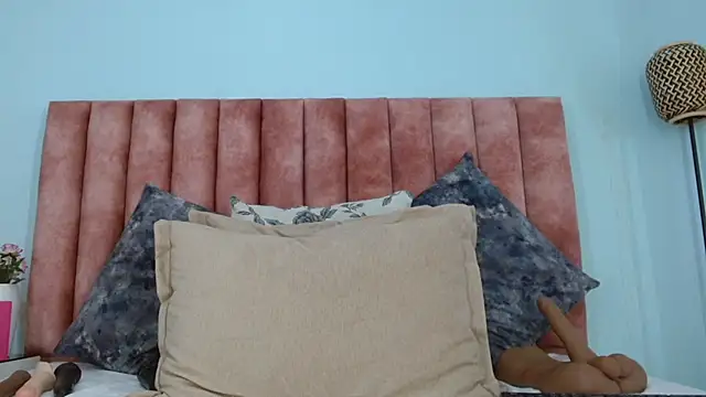 nana_levy webcam