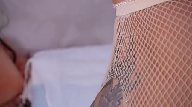 JullyBlair webcam