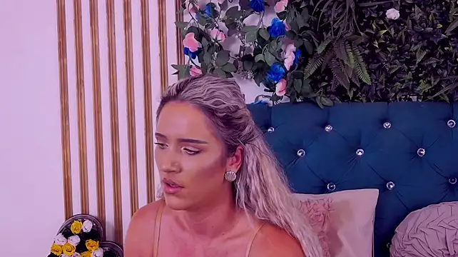 CherryMuse_ webcam