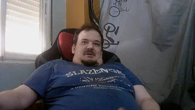 porkorossy live cam on StripChat