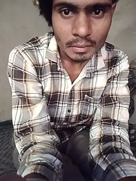 Yash_Sharma18 live cam on StripChat