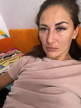 Veronicavirus live cam on StripChat