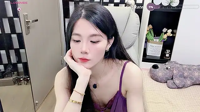 Yueyue-MM live cam