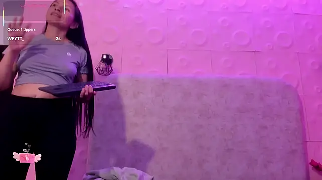 Chloe16_ live cam on StripChat