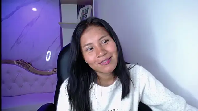 emiily_tk live cam on StripChat