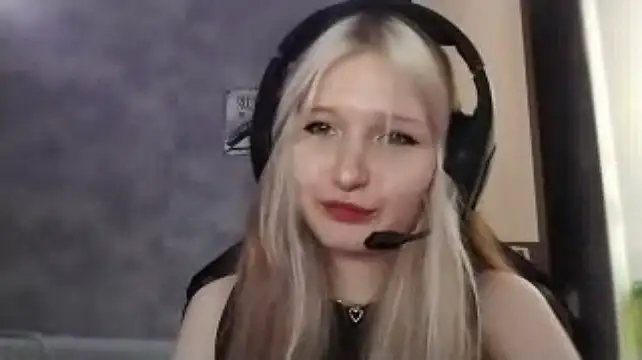eliseida live cam on StripChat