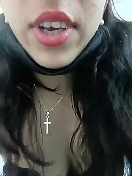 HazelCharm live cam preview