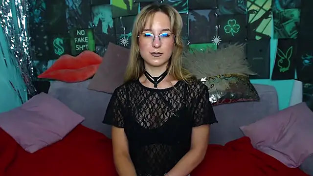 AlishaKellyi webcam