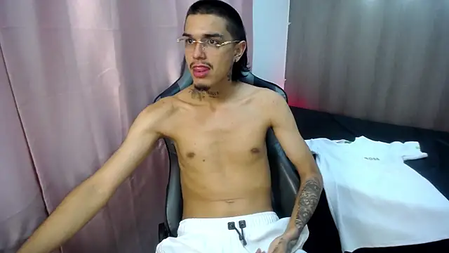 Tayson_Hot webcam