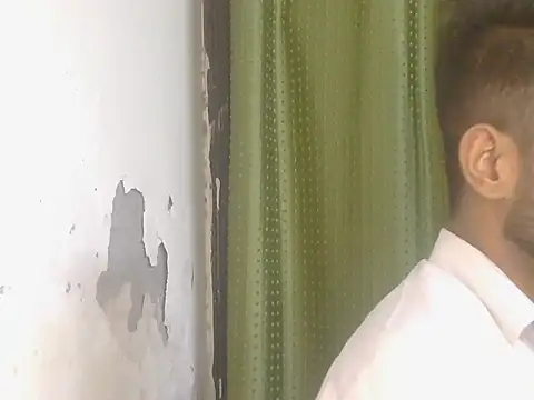 Stubborndesiboy webcam