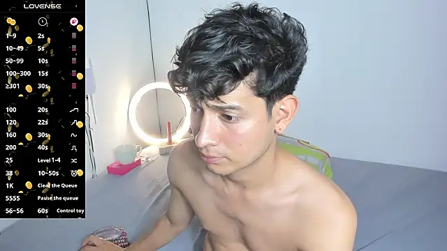 benjamin_buster (M young) - show me your sexy feet